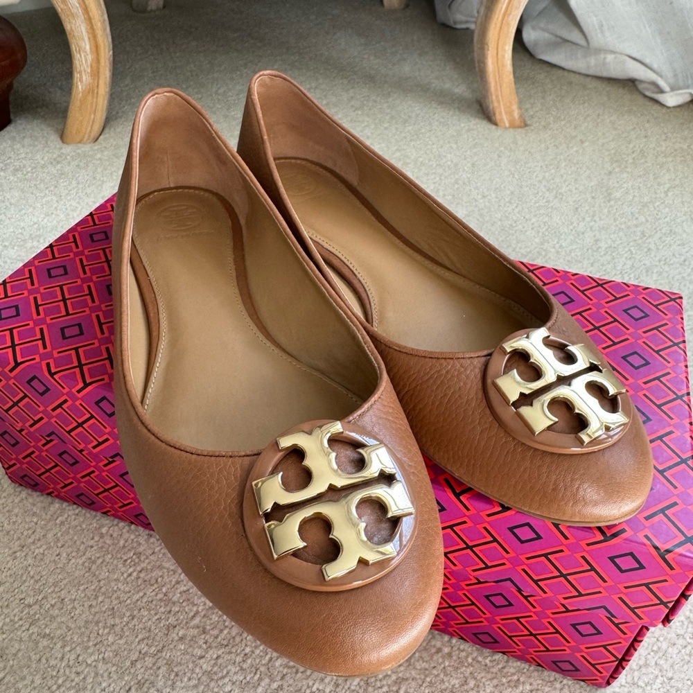 Tory Burch Brown Leather Flats with Gold Logo
